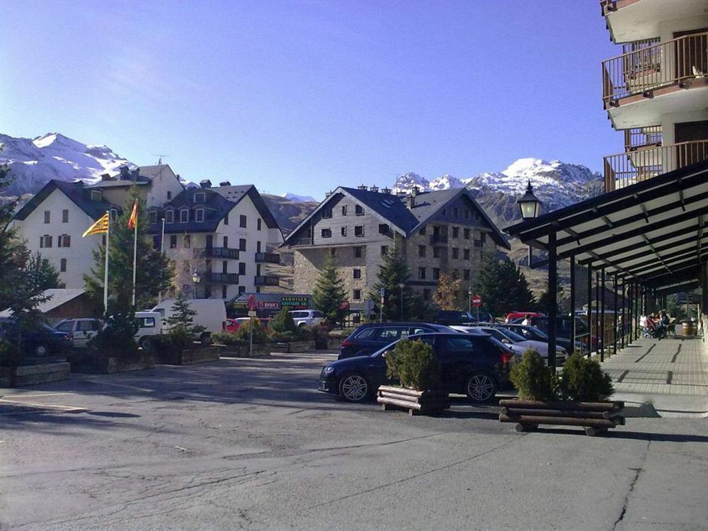 Apartamentos 3000 Formigal Exterior photo