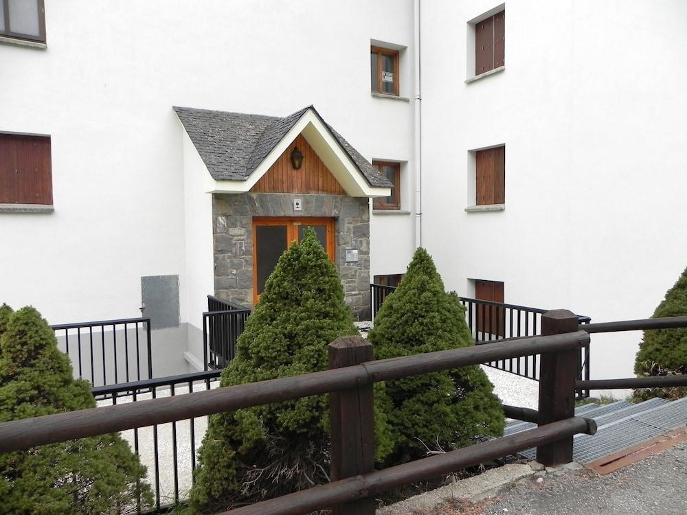Apartamentos 3000 Formigal Exterior photo